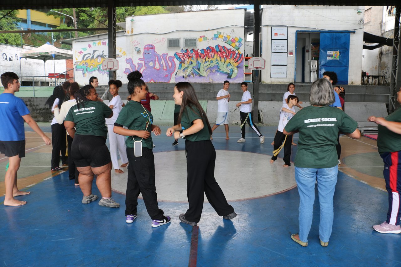 Roda de atividade do Serviço Social com a comunidade